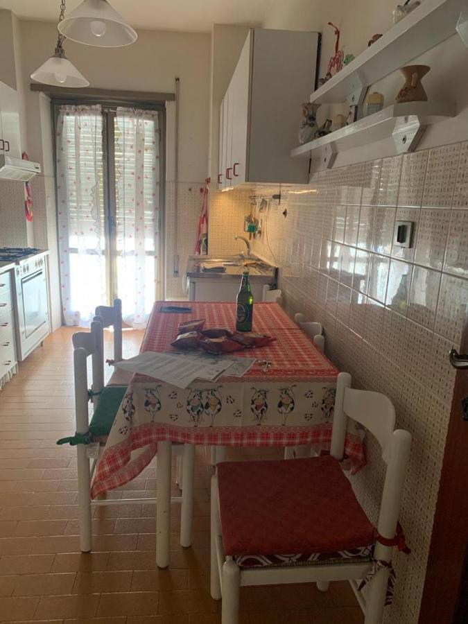 The Family House Roma Apartment ภายนอก รูปภาพ